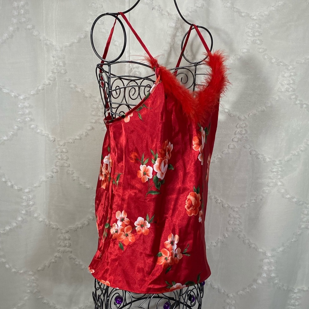 NWT Moon Dance Size M Red Floral Satin Camisole with Feather Trim - Picture 3 of 8